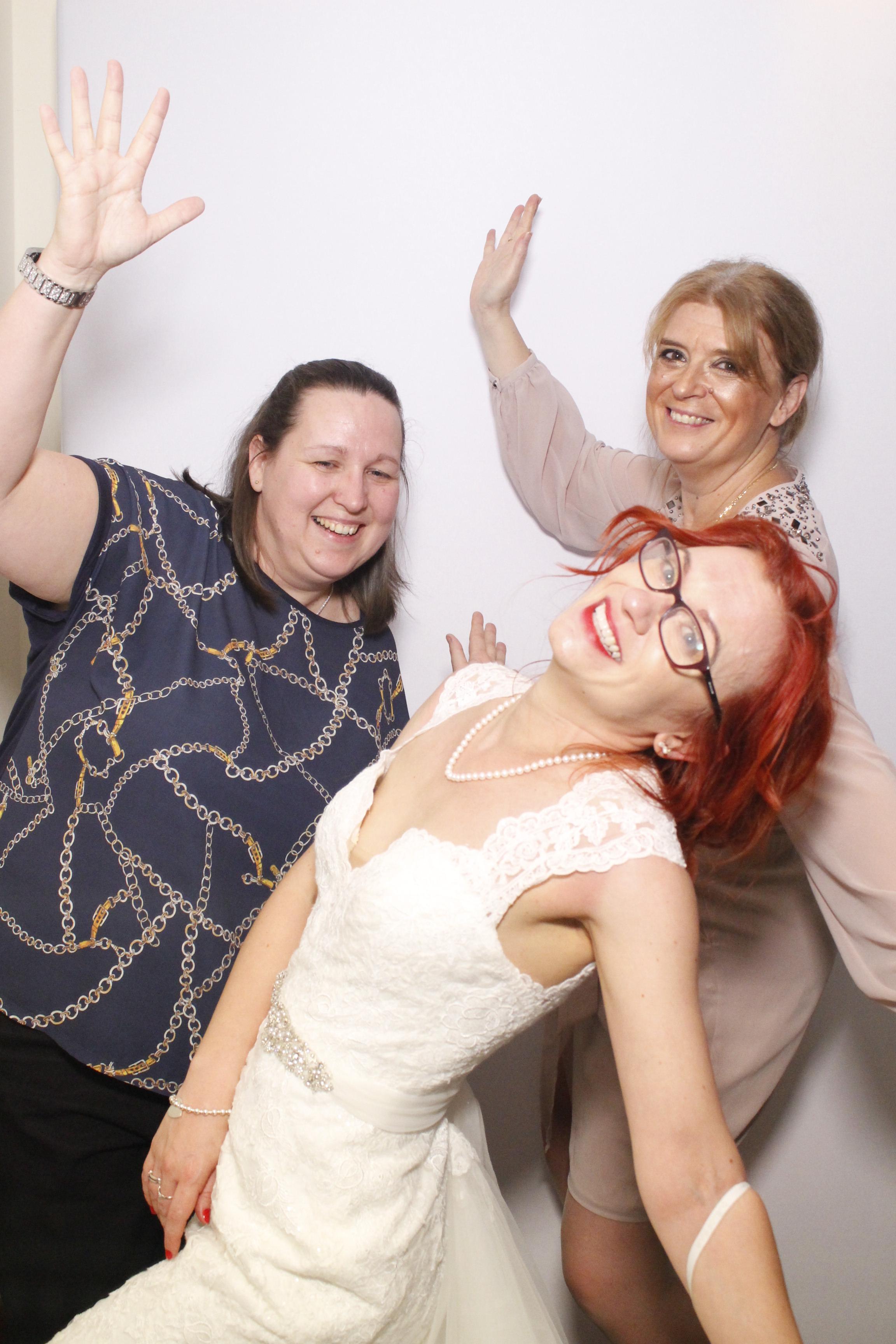 Luke & Emily's Wedding | View more photos from the event at gallery.myphotoboothexperience.co.uk/u/MyPhotoBoothExperienceLtd/Luke-Emilys-Wedding